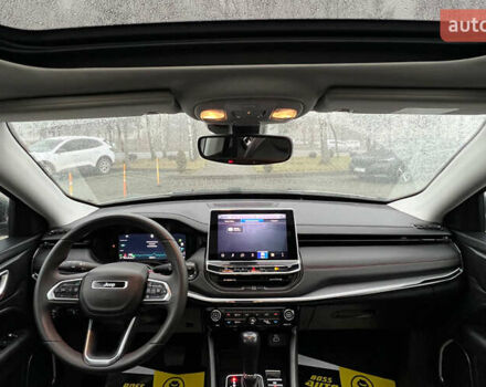 Серый Джип Компас, объемом двигателя 1.33 л и пробегом 36 тыс. км за 35700 $, фото 13 на Automoto.ua