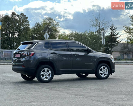 Серый Джип Компас, объемом двигателя 2.4 л и пробегом 85 тыс. км за 18500 $, фото 2 на Automoto.ua