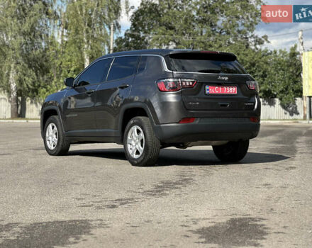 Сірий Джип Compass, об'ємом двигуна 2.4 л та пробігом 84 тис. км за 19200 $, фото 4 на Automoto.ua