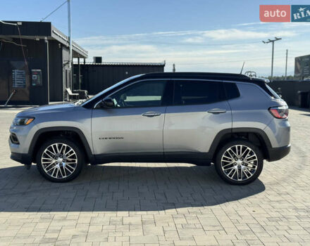 Серый Джип Компас, объемом двигателя 2 л и пробегом 15 тыс. км за 21500 $, фото 5 на Automoto.ua