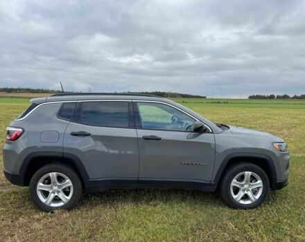 Серый Джип Компас, объемом двигателя 0 л и пробегом 71 тыс. км за 13400 $, фото 5 на Automoto.ua