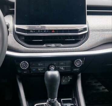 Джип Компас 2023 в Одессе на Automoto.ua Серый Джип Компас, объемом двигателя 2 л и пробегом 18 тыс. км за 20999 $, фото 23 на Automoto.ua