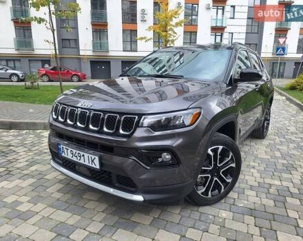 Джип Компас 2023 в Ивано-Франковске на Automoto.ua Серый Джип Компас, объемом двигателя 2 л и пробегом 19 тыс. км за 23600 $, фото 2 на Automoto.ua