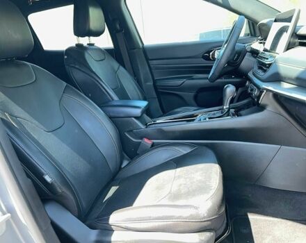 Сірий Джип Compass, об'ємом двигуна 2 л та пробігом 25 тис. км за 10000 $, фото 9 на Automoto.ua