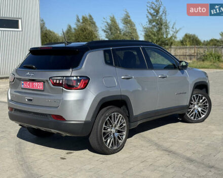 Серый Джип Компас, объемом двигателя 2 л и пробегом 15 тыс. км за 21500 $, фото 2 на Automoto.ua