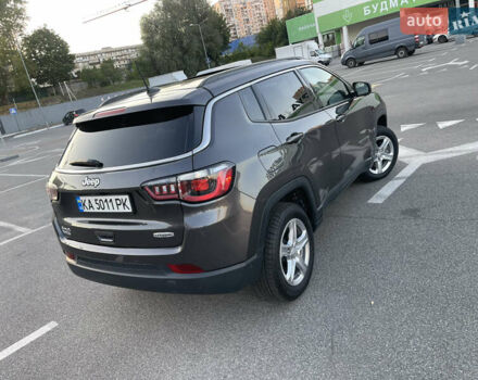 Джип Компас 2023 в Киеве на Automoto.ua Серый Джип Компас, объемом двигателя 2 л и пробегом 6 тыс. км за 22250 $, фото 9 на Automoto.ua
