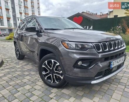 Джип Компас 2023 в Ивано-Франковске на Automoto.ua Серый Джип Компас, объемом двигателя 2 л и пробегом 19 тыс. км за 23600 $, фото 15 на Automoto.ua