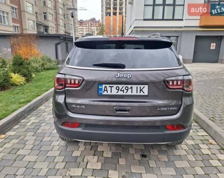 Джип Компас 2023 в Ивано-Франковске на Automoto.ua Серый Джип Компас, объемом двигателя 2 л и пробегом 19 тыс. км за 23600 $, фото 26 на Automoto.ua