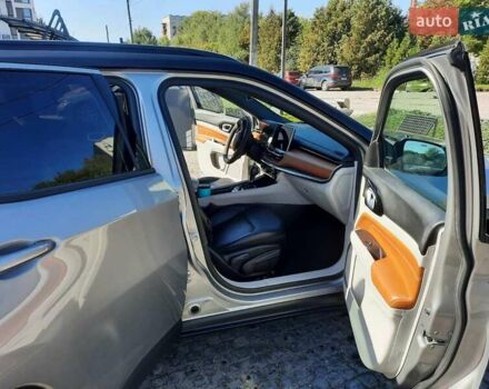 Джип Компас 2023 в Львове на Automoto.ua Серый Джип Компас, объемом двигателя 2 л и пробегом 93 тыс. км за 23200 $, фото 9 на Automoto.ua