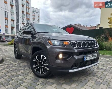 Джип Компас 2023 в Ивано-Франковске на Automoto.ua Серый Джип Компас, объемом двигателя 2 л и пробегом 19 тыс. км за 23600 $, фото 16 на Automoto.ua