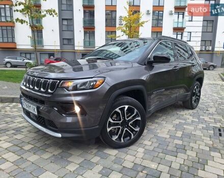 Джип Компас 2023 в Ивано-Франковске на Automoto.ua Серый Джип Компас, объемом двигателя 2 л и пробегом 19 тыс. км за 23600 $, фото 5 на Automoto.ua