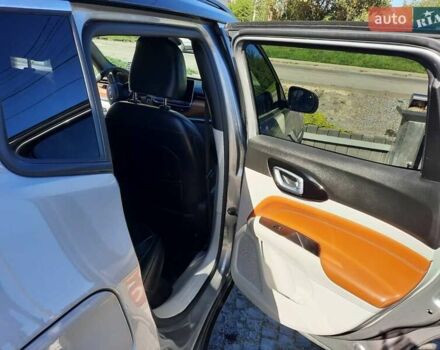 Джип Компас 2023 в Львове на Automoto.ua Серый Джип Компас, объемом двигателя 2 л и пробегом 93 тыс. км за 23200 $, фото 11 на Automoto.ua