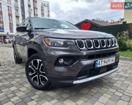 Джип Компас 2023 в Ивано-Франковске на Automoto.ua Серый Джип Компас, объемом двигателя 2 л и пробегом 19 тыс. км за 23600 $, фото 13 на Automoto.ua