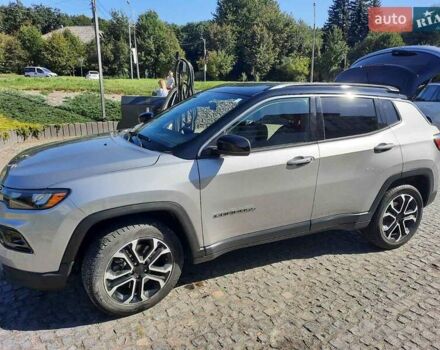 Джип Компас 2023 в Львове на Automoto.ua Серый Джип Компас, объемом двигателя 2 л и пробегом 93 тыс. км за 23200 $, фото 2 на Automoto.ua