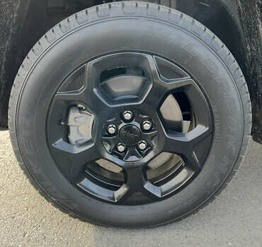 Серый Джип Компас, объемом двигателя 2 л и пробегом 23 тыс. км за 25800 $, фото 30 на Automoto.ua