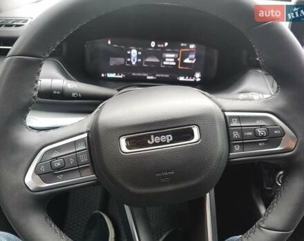 Серый Джип Компас, объемом двигателя 2 л и пробегом 41 тыс. км за 24500 $, фото 4 на Automoto.ua