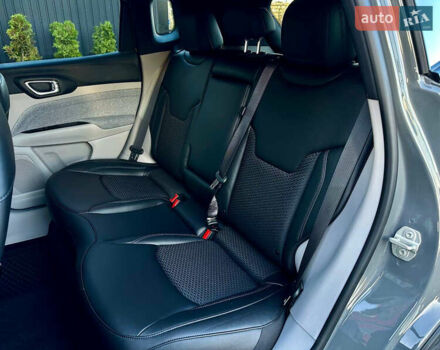 Серый Джип Компас, объемом двигателя 2 л и пробегом 9 тыс. км за 24900 $, фото 31 на Automoto.ua