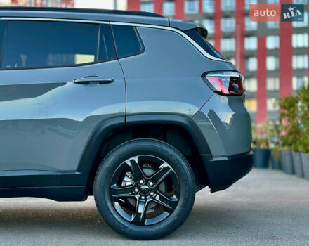 Серый Джип Компас, объемом двигателя 2 л и пробегом 9 тыс. км за 24900 $, фото 9 на Automoto.ua