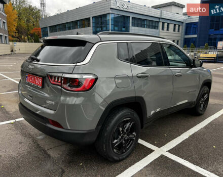 Серый Джип Компас, объемом двигателя 2 л и пробегом 9 тыс. км за 25000 $, фото 5 на Automoto.ua