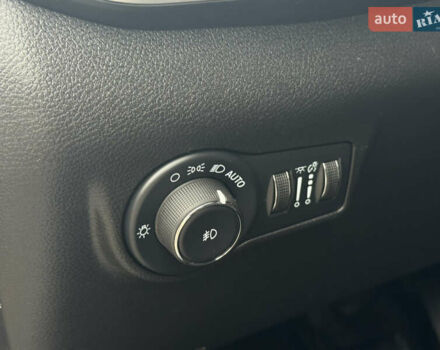 Сірий Джип Compass, об'ємом двигуна 2 л та пробігом 27 тис. км за 24000 $, фото 34 на Automoto.ua