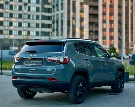 Серый Джип Компас, объемом двигателя 2 л и пробегом 9 тыс. км за 24900 $, фото 4 на Automoto.ua