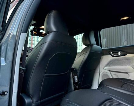 Серый Джип Компас, объемом двигателя 2 л и пробегом 9 тыс. км за 24900 $, фото 19 на Automoto.ua