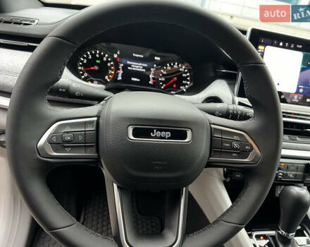 Сірий Джип Compass, об'ємом двигуна 2 л та пробігом 9 тис. км за 22850 $, фото 12 на Automoto.ua