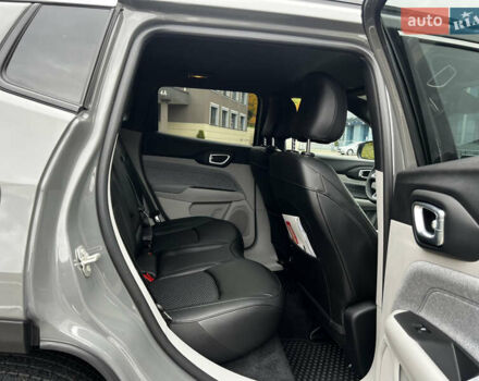 Сірий Джип Compass, об'ємом двигуна 2 л та пробігом 9 тис. км за 22850 $, фото 16 на Automoto.ua