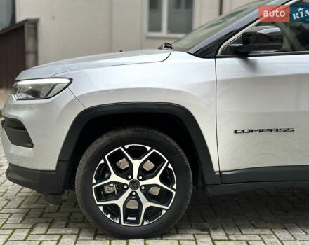 Сірий Джип Compass, об'ємом двигуна 2 л та пробігом 25 тис. км за 24000 $, фото 13 на Automoto.ua