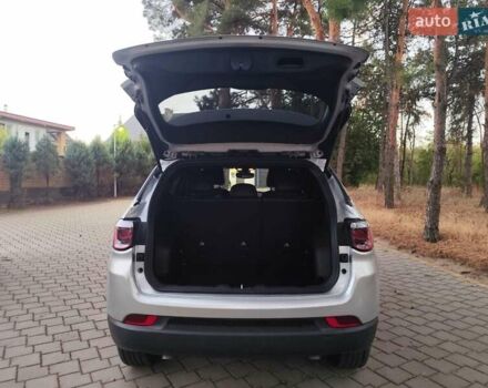 Серый Джип Компас, объемом двигателя 2 л и пробегом 1 тыс. км за 26000 $, фото 4 на Automoto.ua