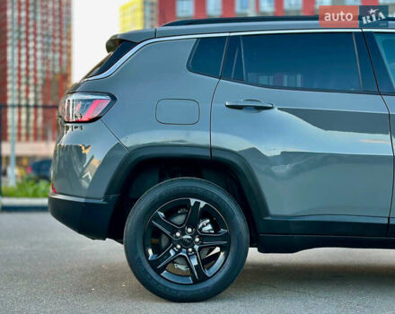 Серый Джип Компас, объемом двигателя 2 л и пробегом 9 тыс. км за 24900 $, фото 11 на Automoto.ua