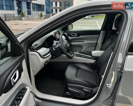 Сірий Джип Compass, об'ємом двигуна 2 л та пробігом 9 тис. км за 22850 $, фото 8 на Automoto.ua