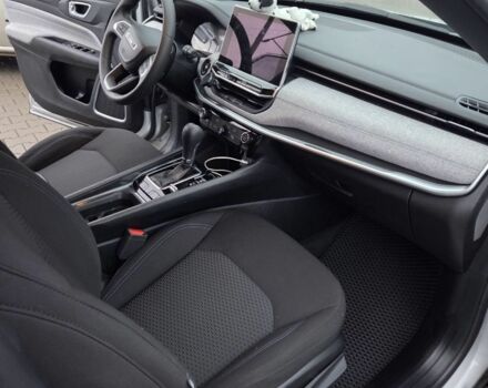 Серый Джип Компас, объемом двигателя 2 л и пробегом 12 тыс. км за 19900 $, фото 8 на Automoto.ua