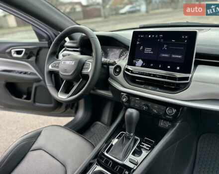 Серый Джип Компас, объемом двигателя 2 л и пробегом 1 тыс. км за 23000 $, фото 26 на Automoto.ua