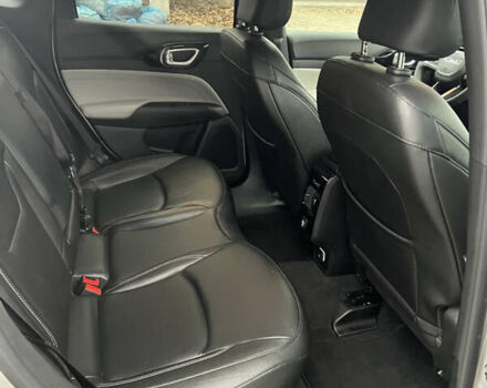 Серый Джип Компас, объемом двигателя 2 л и пробегом 36 тыс. км за 21500 $, фото 18 на Automoto.ua