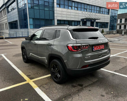 Серый Джип Компас, объемом двигателя 2 л и пробегом 9 тыс. км за 25000 $, фото 3 на Automoto.ua