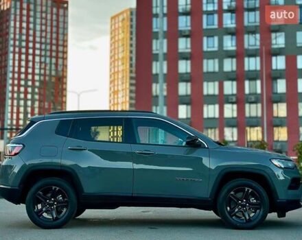 Серый Джип Компас, объемом двигателя 2 л и пробегом 9 тыс. км за 24900 $, фото 10 на Automoto.ua