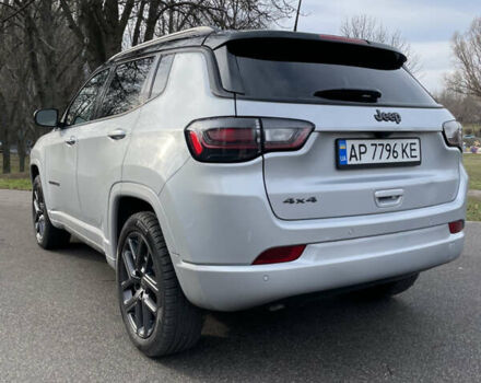 Сірий Джип Compass, об'ємом двигуна 2 л та пробігом 3 тис. км за 28000 $, фото 2 на Automoto.ua