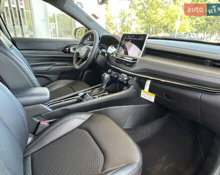 Сірий Джип Compass, об'ємом двигуна 2 л та пробігом 1 тис. км за 26999 $, фото 7 на Automoto.ua