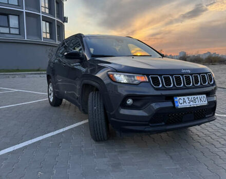 Серый Джип Компас, объемом двигателя 2 л и пробегом 22 тыс. км за 21700 $, фото 1 на Automoto.ua