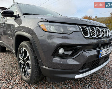 Сірий Джип Compass, об'ємом двигуна 2 л та пробігом 12 тис. км за 22999 $, фото 4 на Automoto.ua