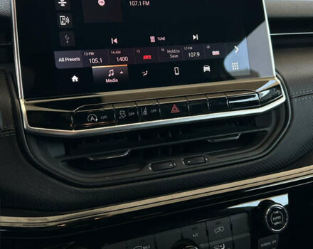 Сірий Джип Compass, об'ємом двигуна 2 л та пробігом 1 тис. км за 26999 $, фото 9 на Automoto.ua