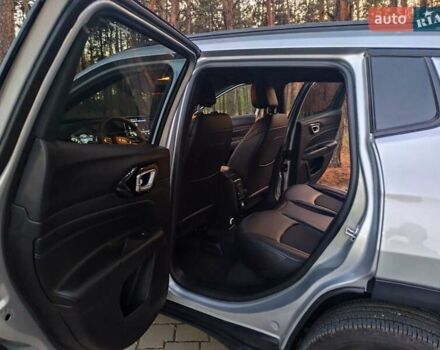 Серый Джип Компас, объемом двигателя 2 л и пробегом 1 тыс. км за 26000 $, фото 3 на Automoto.ua