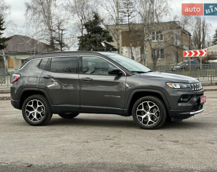 Серый Джип Компас, объемом двигателя 2 л и пробегом 1 тыс. км за 23000 $, фото 17 на Automoto.ua