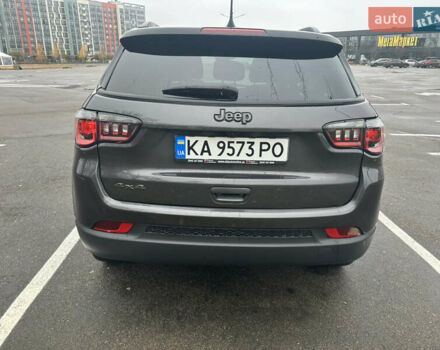 Серый Джип Компас, объемом двигателя 2 л и пробегом 23 тыс. км за 23300 $, фото 3 на Automoto.ua