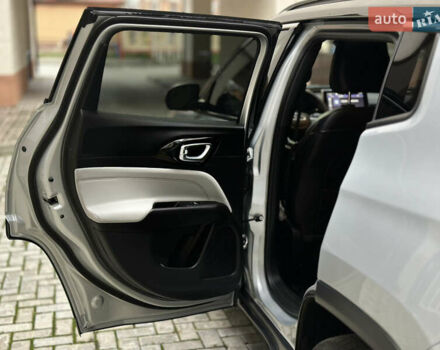 Сірий Джип Compass, об'ємом двигуна 2 л та пробігом 25 тис. км за 24000 $, фото 16 на Automoto.ua