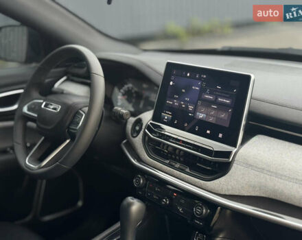 Сірий Джип Compass, об'ємом двигуна 2 л та пробігом 27 тис. км за 24000 $, фото 28 на Automoto.ua