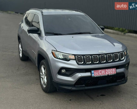 Сірий Джип Compass, об'ємом двигуна 2 л та пробігом 27 тис. км за 24000 $, фото 3 на Automoto.ua