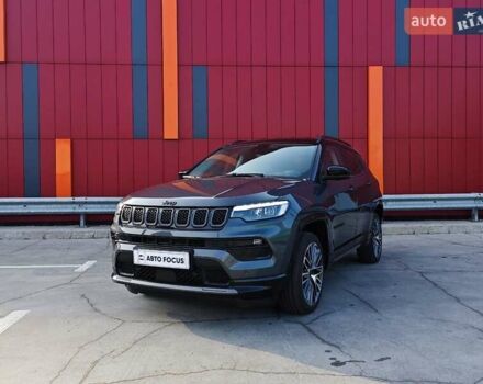 Серый Джип Компас, объемом двигателя 1.47 л и пробегом 22 тыс. км за 27990 $, фото 3 на Automoto.ua
