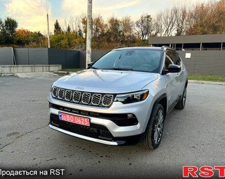 Сірий Джип Compass, об'ємом двигуна 2 л та пробігом 2 тис. км за 24000 $, фото 2 на Automoto.ua